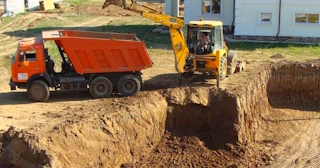 Разработка котлована Азнакаево стоимость за от 583 руб. м3 - заказать работы по копке и рытью котлованов | траншей